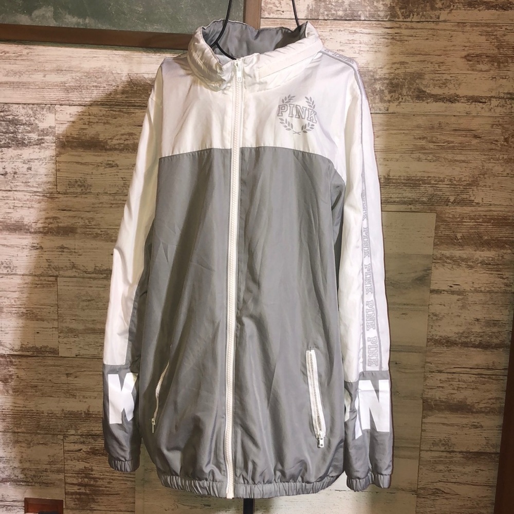 PINK Victoria’s Secret wind break jacket size M-L light weight white/gray active
